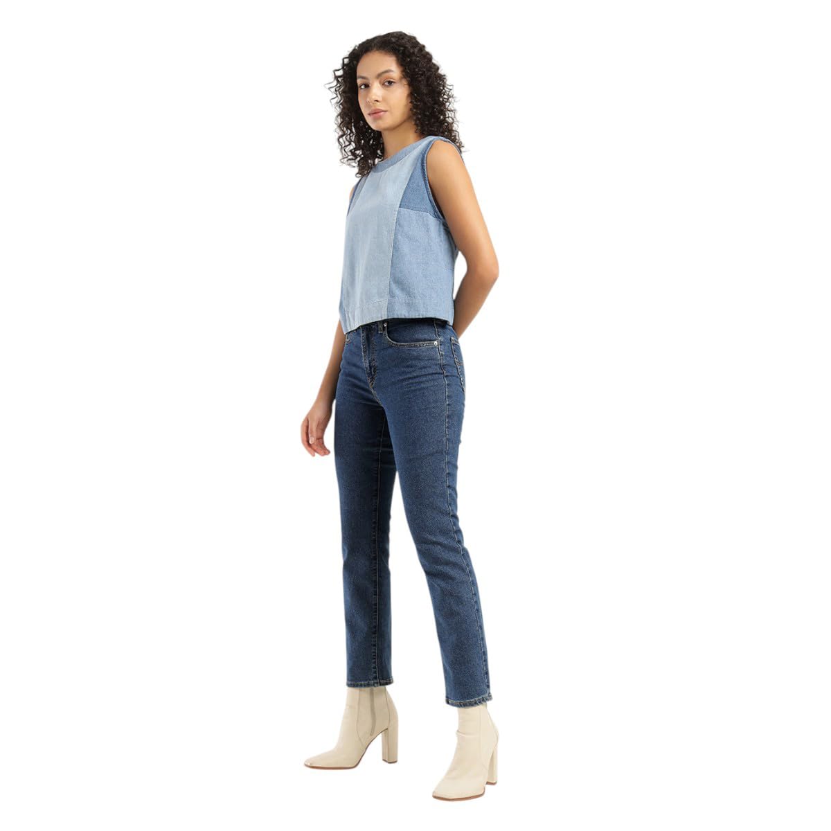Levi's Women's 724 High Rise Slim Straight Fit Jeans